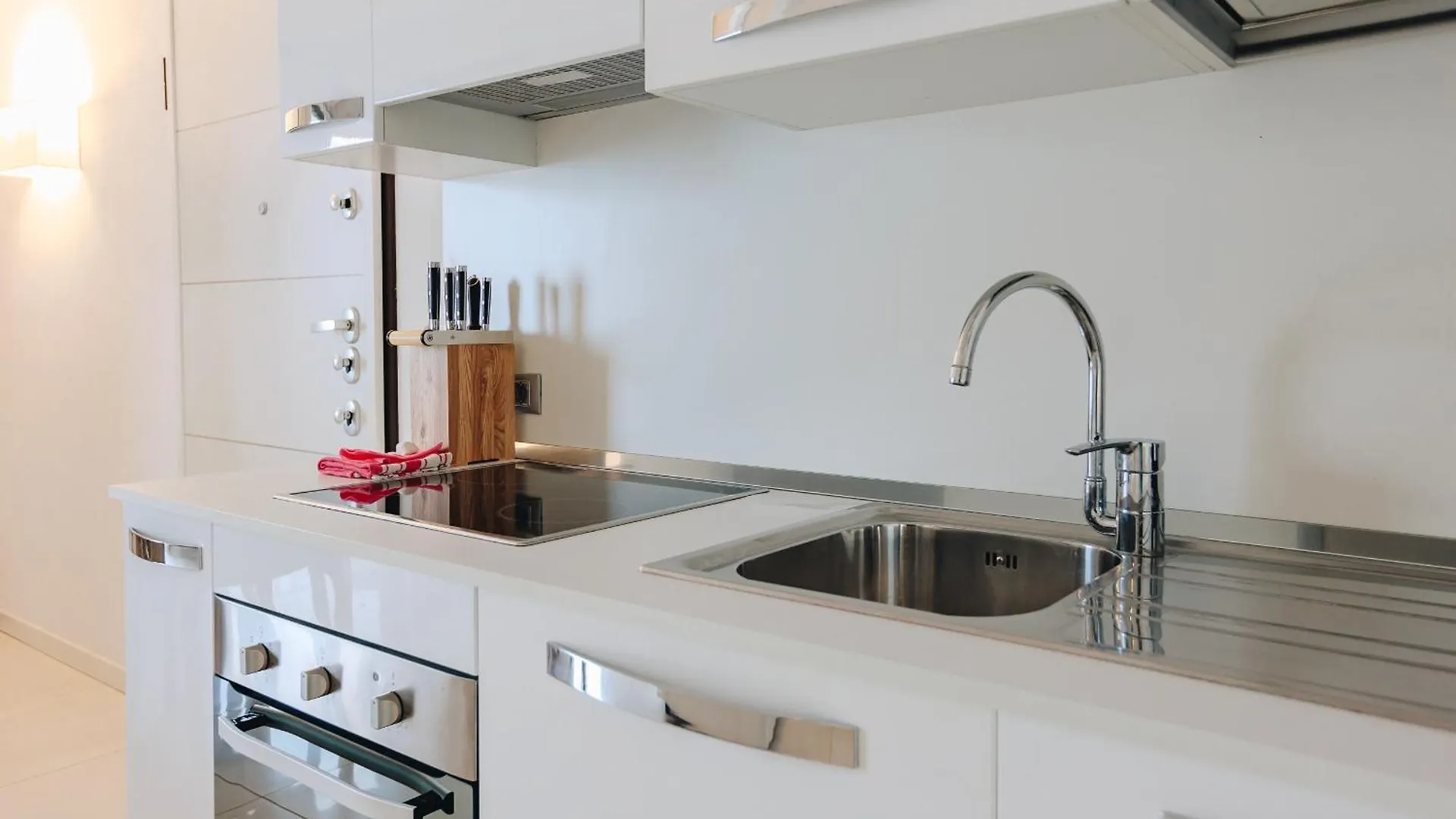 Sg Luxury - Swan Bay Apartment Castelnuovo del Garda
